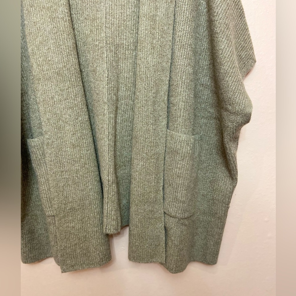 American Eagle Whoa So Soft Hooded Sweater Poncho - Picture 6 of 7
